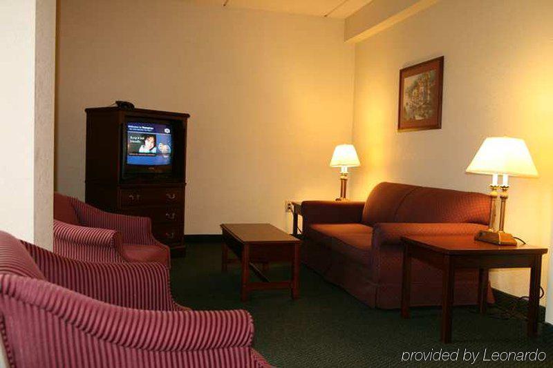 Hampton Inn Eden Room photo